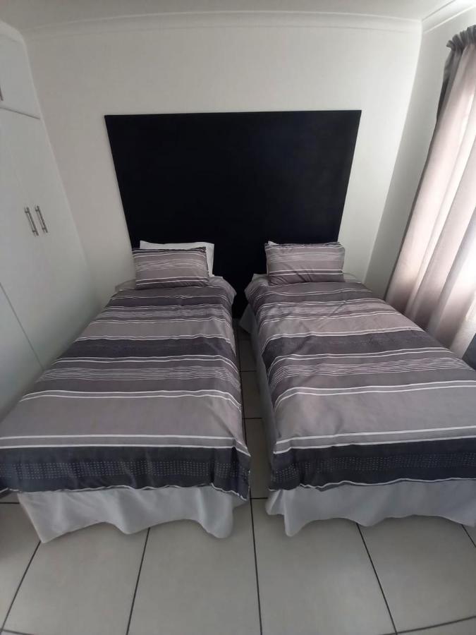 North Beach Durban Apartments ภายนอก รูปภาพ