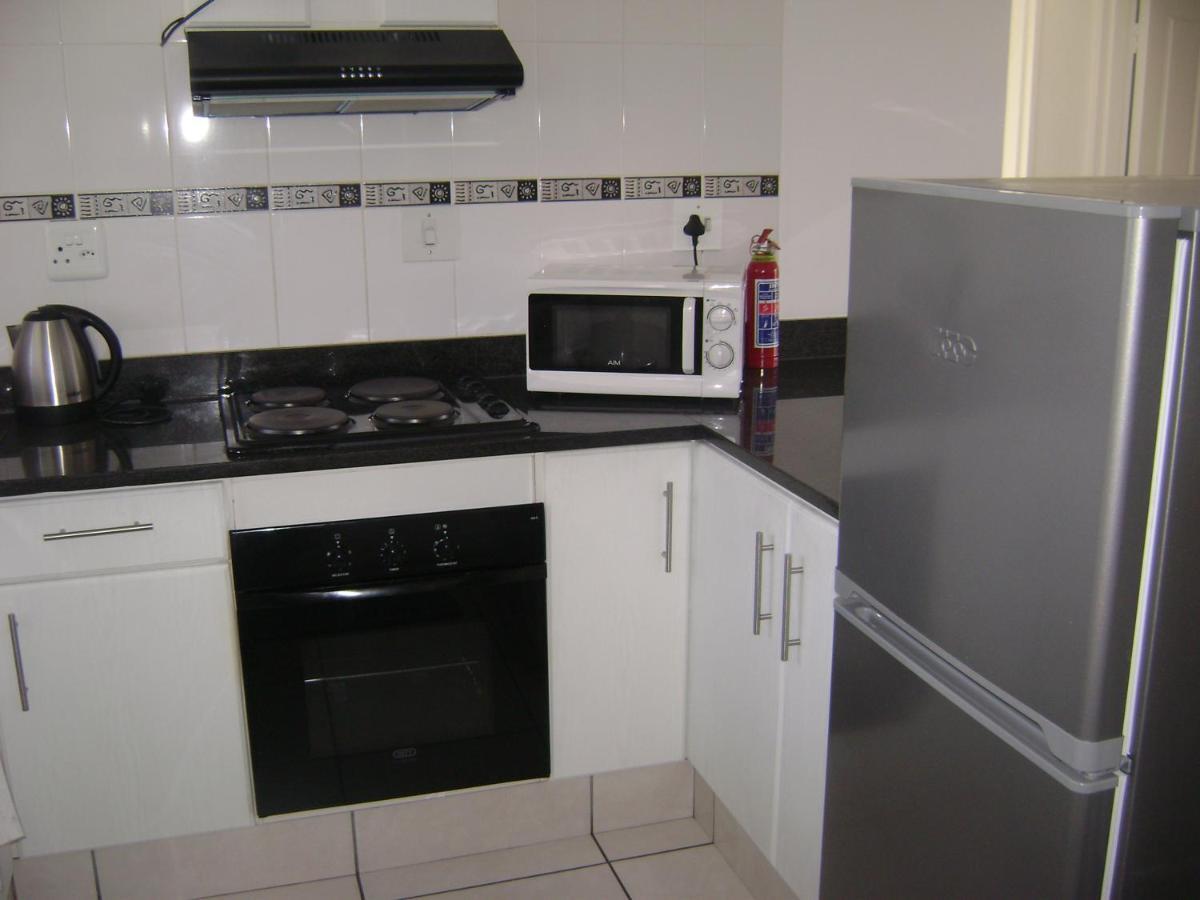 North Beach Durban Apartments ภายนอก รูปภาพ