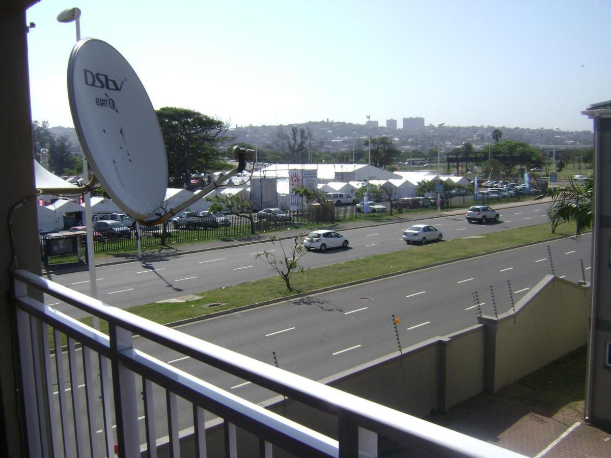 North Beach Durban Apartments ภายนอก รูปภาพ