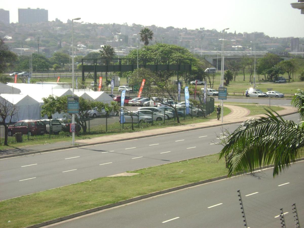 North Beach Durban Apartments ภายนอก รูปภาพ