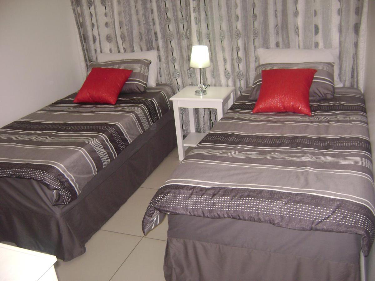 North Beach Durban Apartments ภายนอก รูปภาพ
